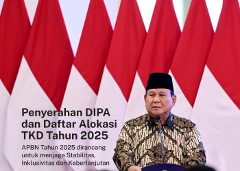 Presiden Prabowo Subianto secara Digital, Serahkan DIPA dan Buku Alokasi Transfer Ke Daerah 2025