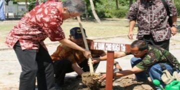 CIMB Niaga  Tanam 5.000 Pohon di Magelang