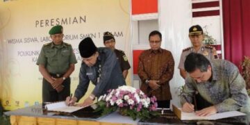 Astra Serahkan Sarana Pendidikan-Kesehatan di Magelang