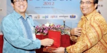 2012, Asuransi Bakal Tumbuh 30 Persen