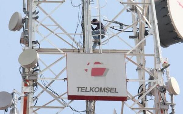 116 BTS Telkomsel Layani Maluku Utara