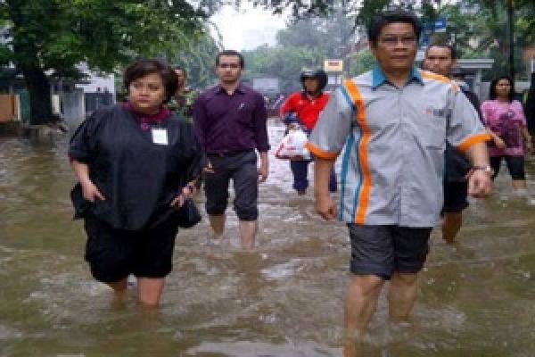 BNI Bantu Korban Banjir Rp 3 Miliar