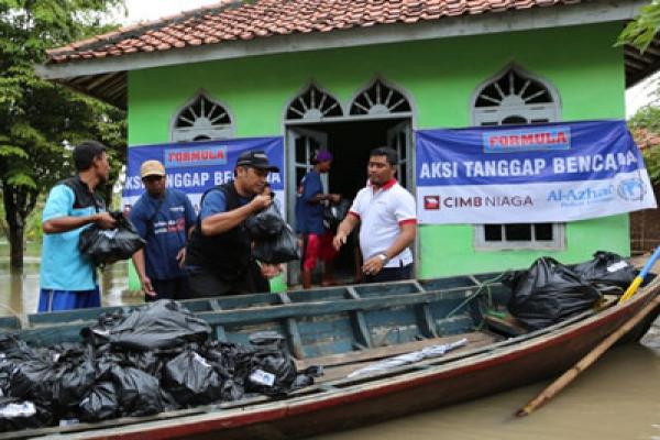 CIMB Niaga Bantu Korban Banjir di DKI Jakarta dan Manado