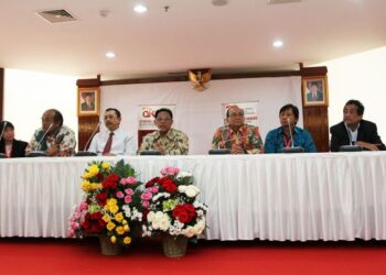 OJK: Klaim Asuransi Penumpang AirAsia Wajib Dibayar