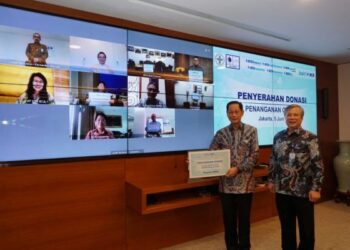 Bersinergi Perangi COVID-19, Grup BCA Salurkan Donasi ke PERSI