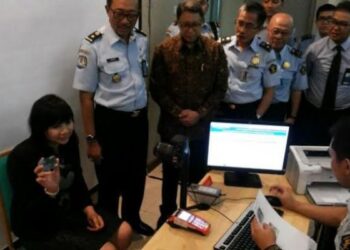 Bayar Paspor, Tinggal Gesek EDC BNI