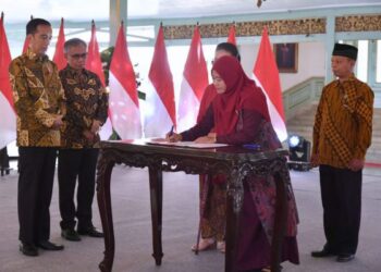 Bank Wakaf Mikro Salurkan Pembiayaan Nasabah Klaster Batik