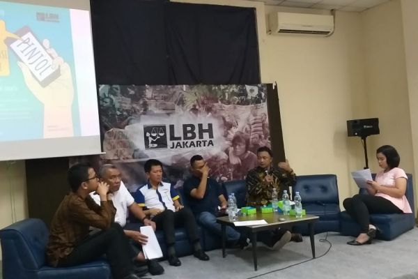 LBH Sayangkan Cara OJK Tangani Masalah Fintech Nakal