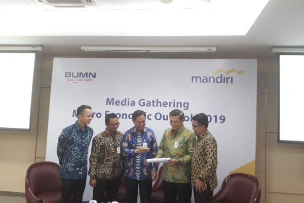 Mandiri Perkirakan Nilai Tukar Hingga Akhir Tahun Rp14.200