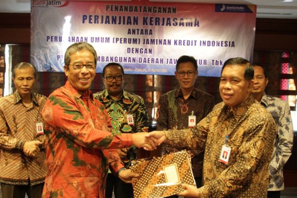 Perum Jamkrindo-Bank Jatim Teken MoU Penjaminan Kredit