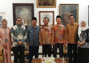 Dukung Inklusi Pasar Modal, Phintraco Sekuritas Sasar Kalangan Pesantren
