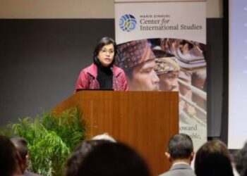 Sri Mulyani Beri Ceramah Umum di Cornell University