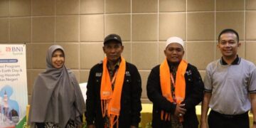 BNI Syariah Berangkatkan Umrah Dua Tokoh Masyarakat
