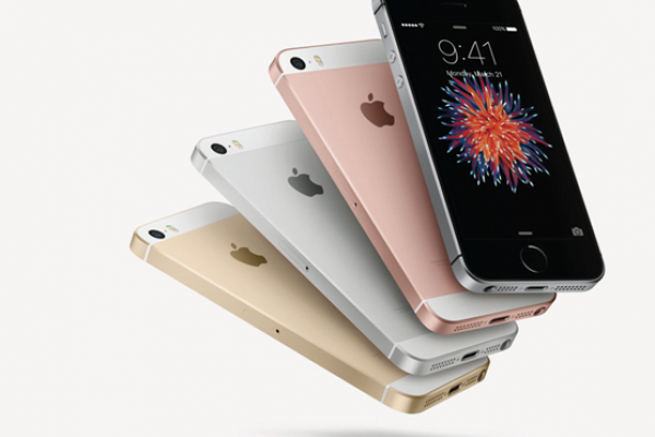 Smartphone Berlayar 4“