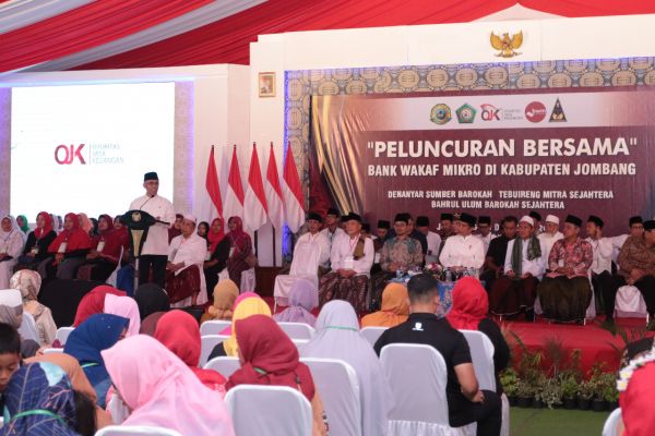 OJK Keluarkan Izin 41 Bank Wakaf Mikro