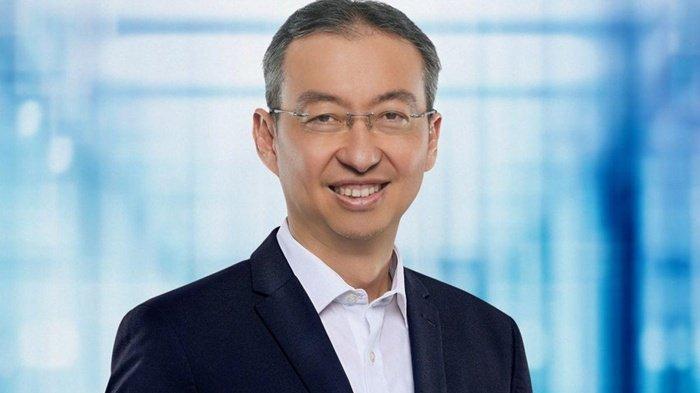 Hendra Lembong, Nahkoda Baru Bank BCA