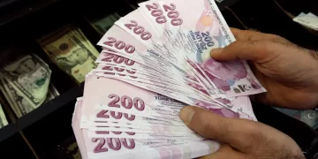 Saham dan Mata Uang Turki Anjlok Pasca Gempa