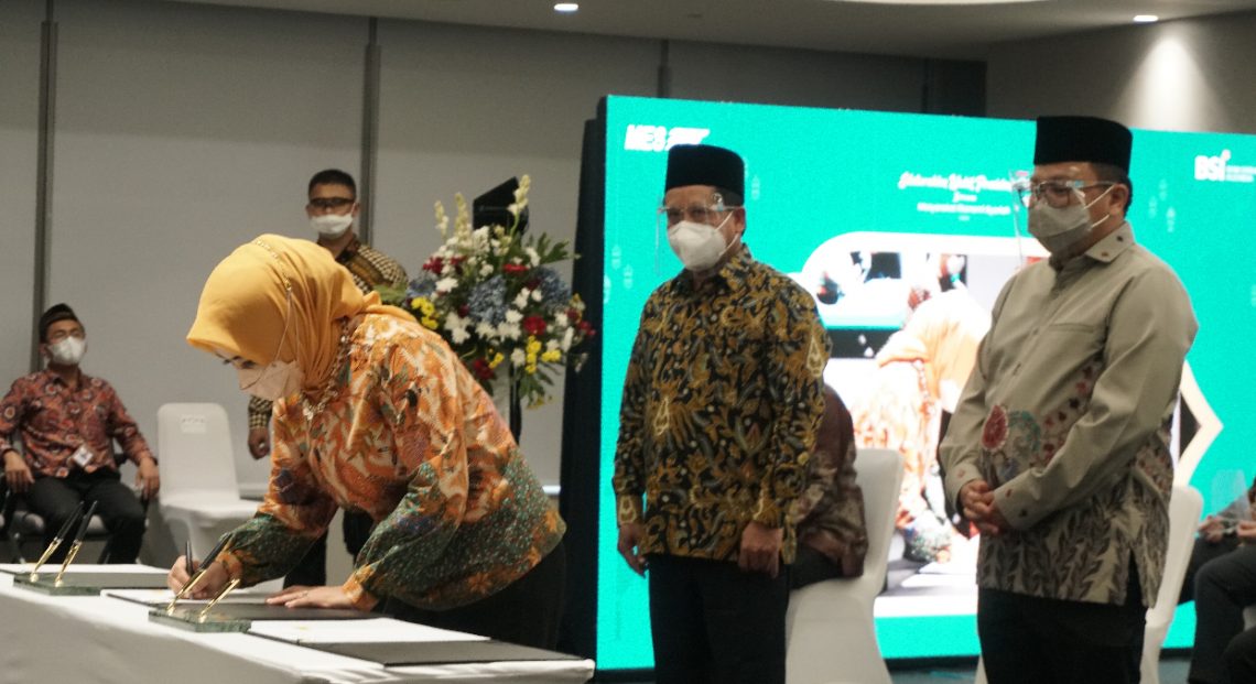 BSI Gandeng MES dan Pertamina Salurkan Pembiayaan Pertashop Untuk Pesantren