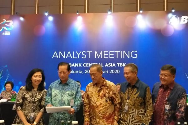 Laba Turun, BCA Raup Rp12,2 T di Semester I
