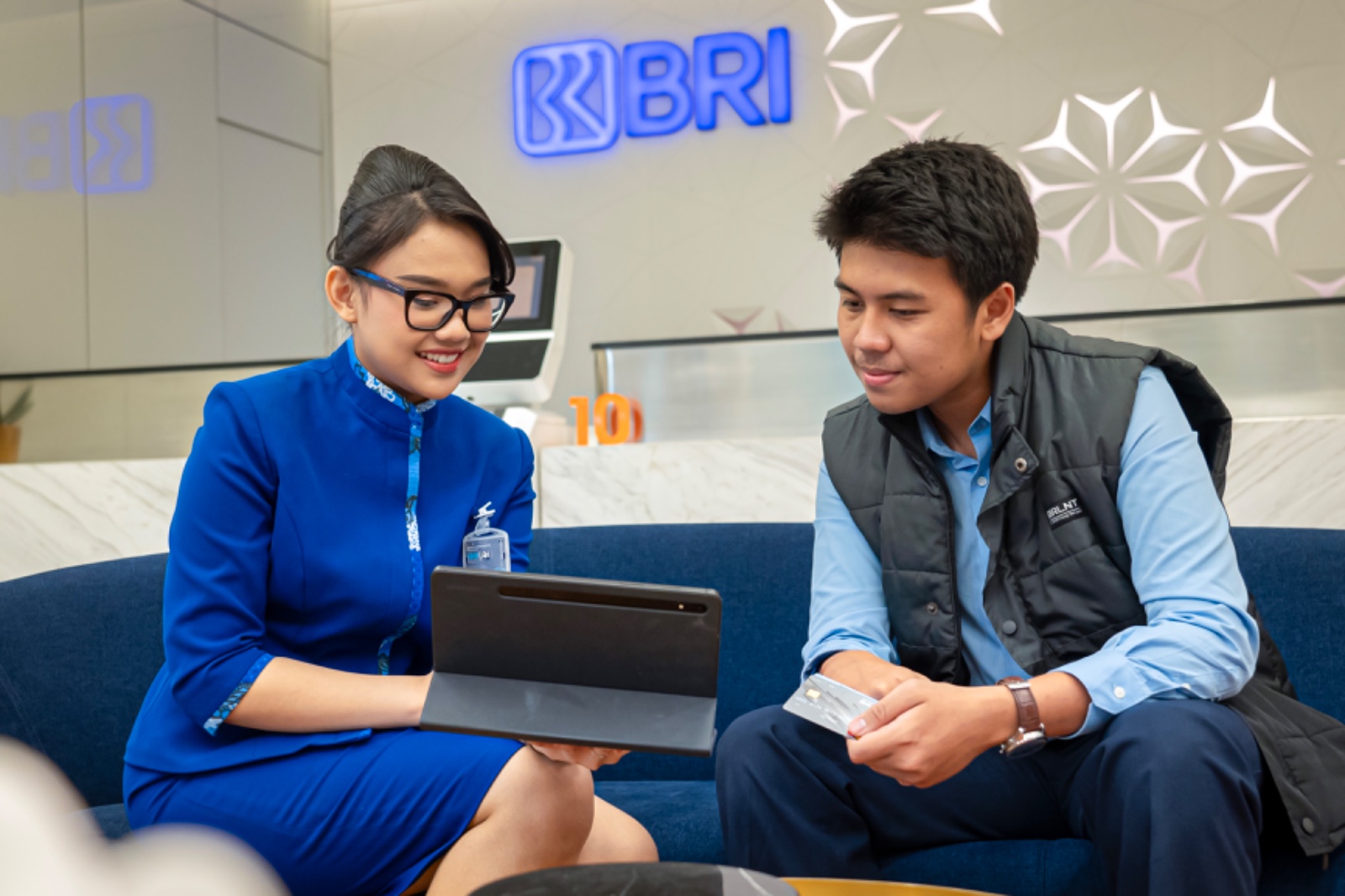 Kualitas Layanan Semakin Meningkat, BRI Raih Digital Channel Terbaik Versi BSEM 2025