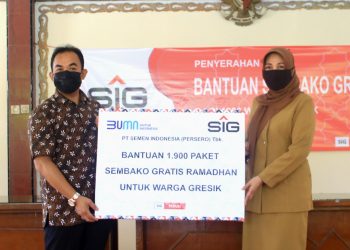 SIG Salurkan 1.900 Paket Sembako ke Warga 9 Kelurahan di Gresik