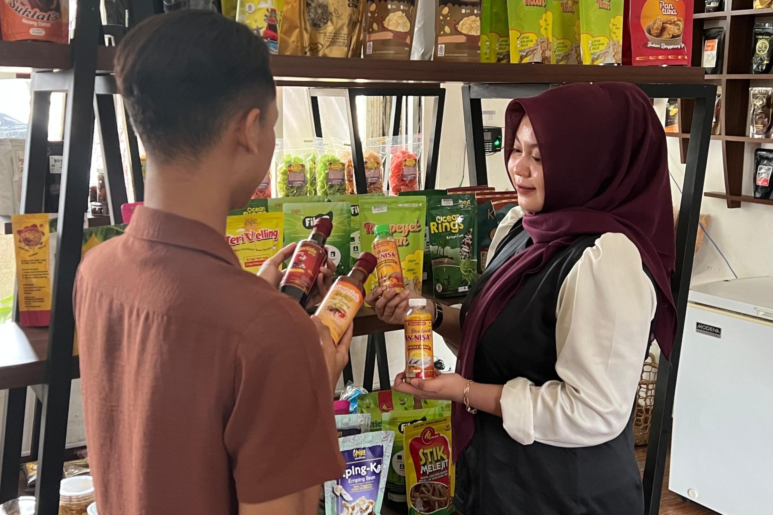 Promosikan Potensi Herbal Lokal, SIG Bawa UMKM Rembang Tembus Pasar Nasional