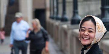 Wise Indonesia: Gisella Cindy Berikan Tips Bagi Warga Indonesia Yang Ingin Pindah ke Luar Negeri