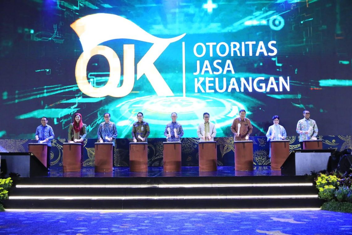 OJK Mantapkan Arah Baru Keuangan Syariah Lewat Indonesia Islamic Finance Summit 2025