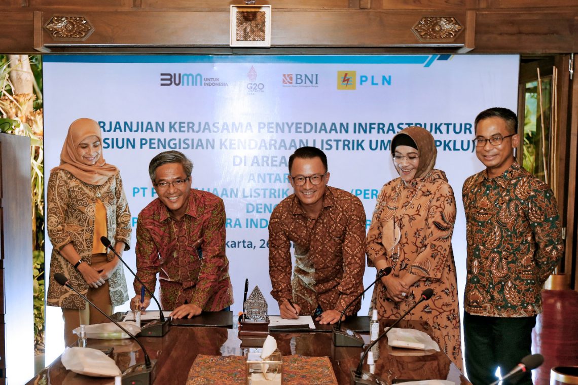 Dukung Ekosistem Kendaraan Listrik, PLN Gandeng BNI Perluas Jangkauan SPKLU