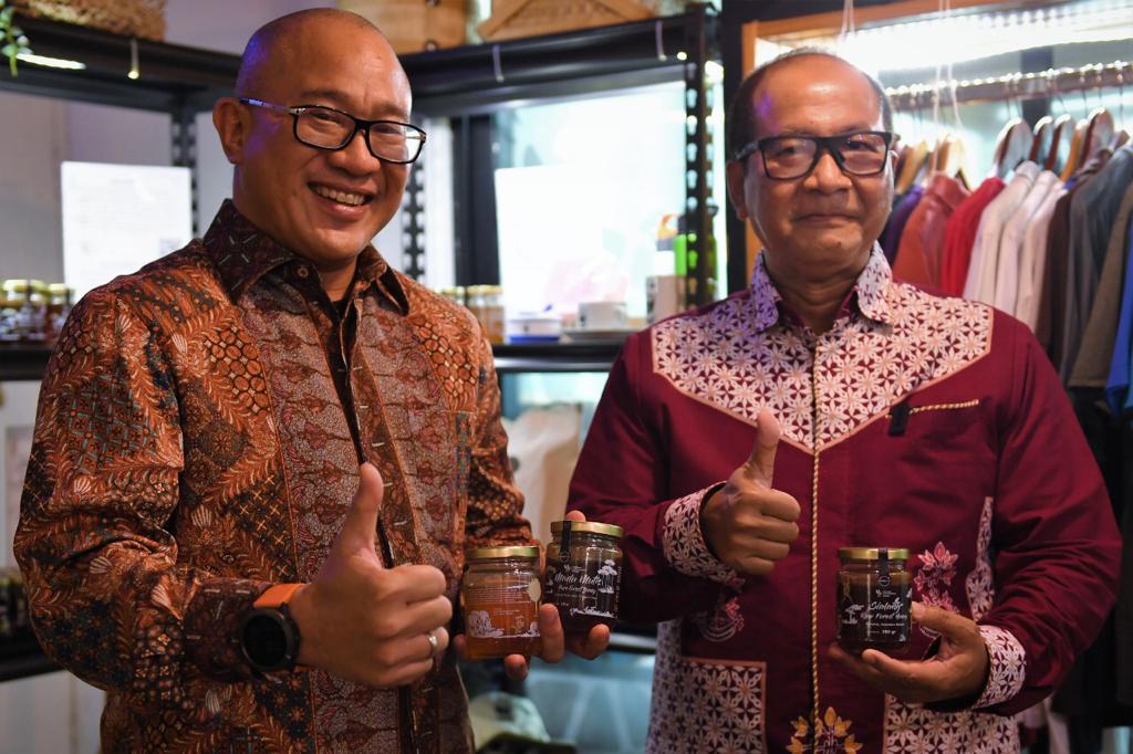 KemenkopUKM Gandeng WWF Indonesia Perkuat Ekositem Bisnis Berkelanjutan