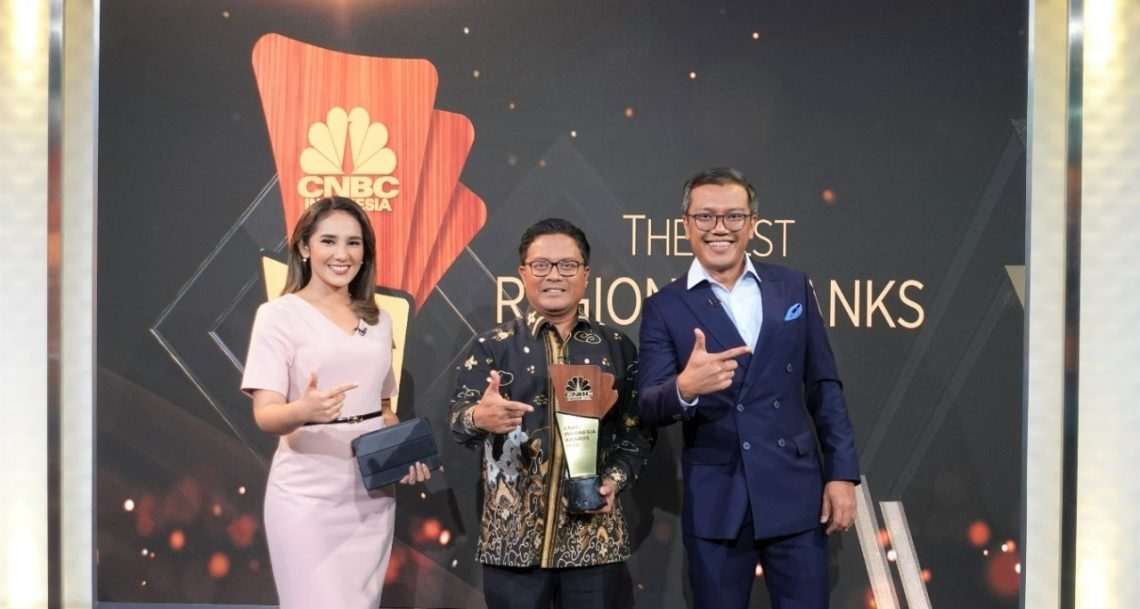 Bank DKI Raih The Strongest Big Regional Bank di Ajang CNBC Indonesia Awards 2022