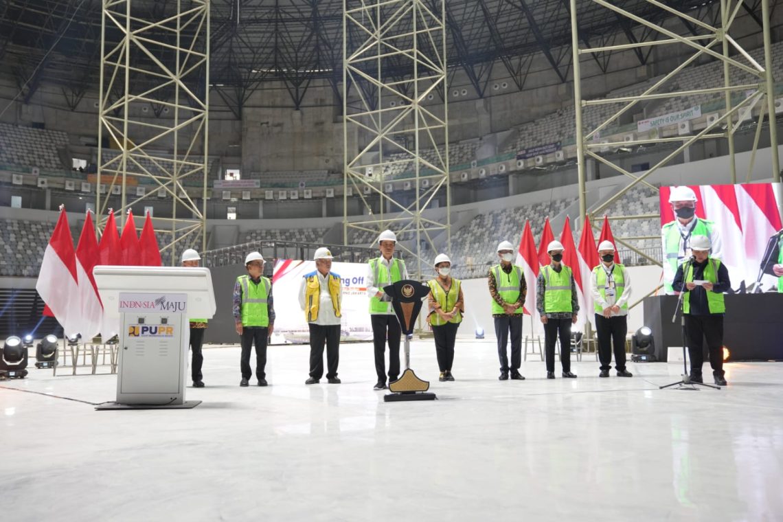 Dukung Ajang FIBA 2023, Presiden Jokowi Toping Off Stadion Multifungsi Pertama di Indonesia