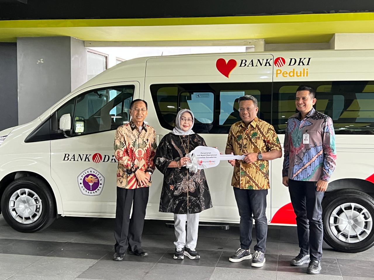 Bank DKI Berikan 1 Unit Mobil Operasional Untuk Universitas Gunadarma