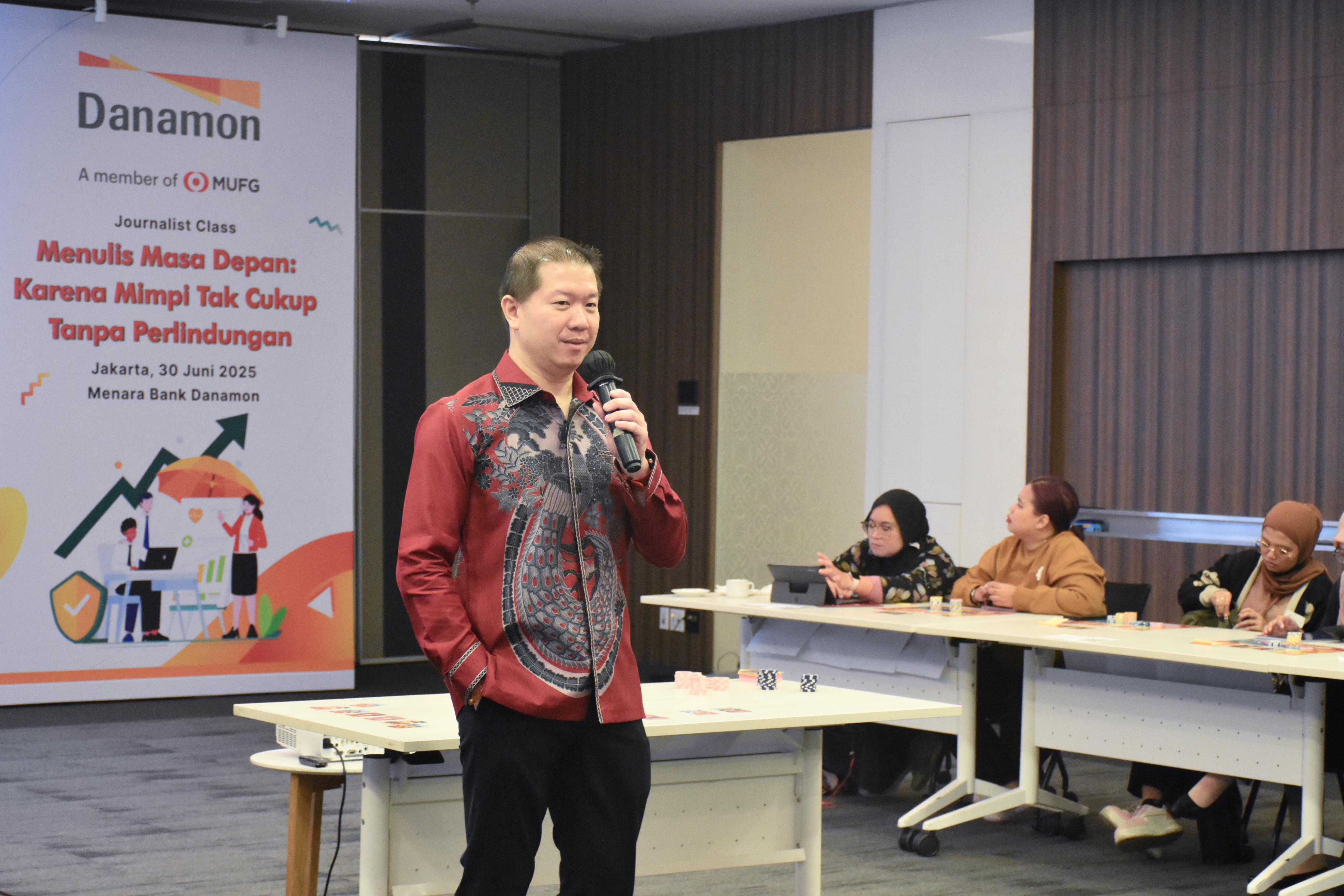 Danamon Ajak Masyarakat Hadapi Risiko dengan Asuransi