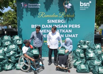 Jelang Lebaran, BSN dan Insan Pers Salurkan Bantuan Sembako untuk Masyarakat