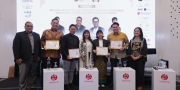 Bom Waktu Disruption of Trust: Saat Algoritma AI Menguji Tata Kelola dan Kredibilitas Institusi