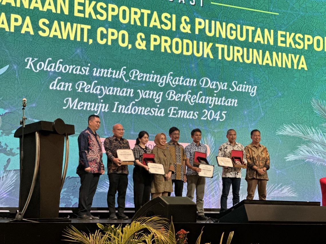 Industri Kelapa Sawit Miliki Peran Strategis Bagi Ekonomi Indonesia