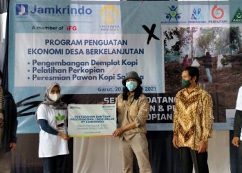 PT Jamkrindo Bantu Pemberdayaan Ekonomi Petani Kopi Garut