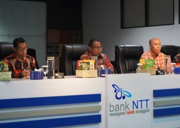 RUPS LB Bank NTT Perpanjang Jabatan Plt Dirut Yohanis Landu Praing, KUB dengan Bank Jatim Lanjut ke Shareholder Agreement