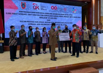 OJK Beri Bantuan Sosial Kepada Korban Banjir Kalimantan Selatan