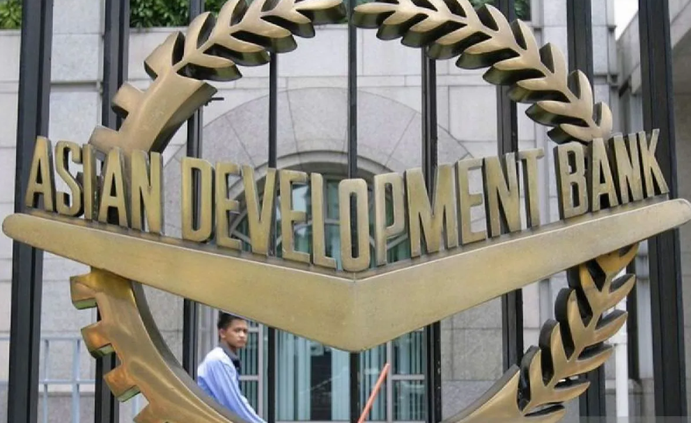 ADB: Proyeksi Tarif AS Tidak Akan Berpengaruh Signifikan Terhadap Ekonomi Indonesia