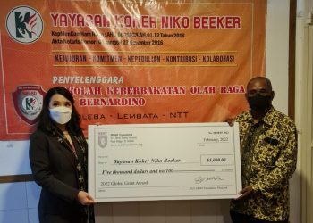 Bantu Pendidikan Anak di Lembata, MDRT Foundation Salurkan USD5000 ke Yayasan Koker Niko Beker