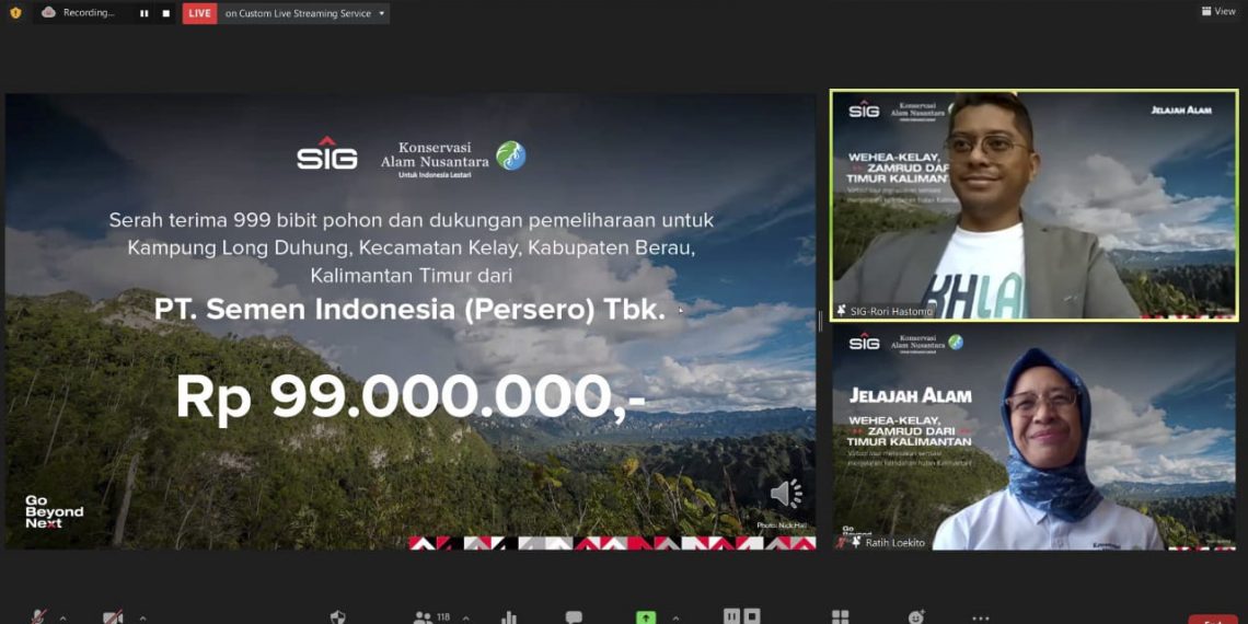 SIG Serahkan 999 Bibit Pohon untuk Restorasi Kampung Long Duhung – Kalimantan Timur