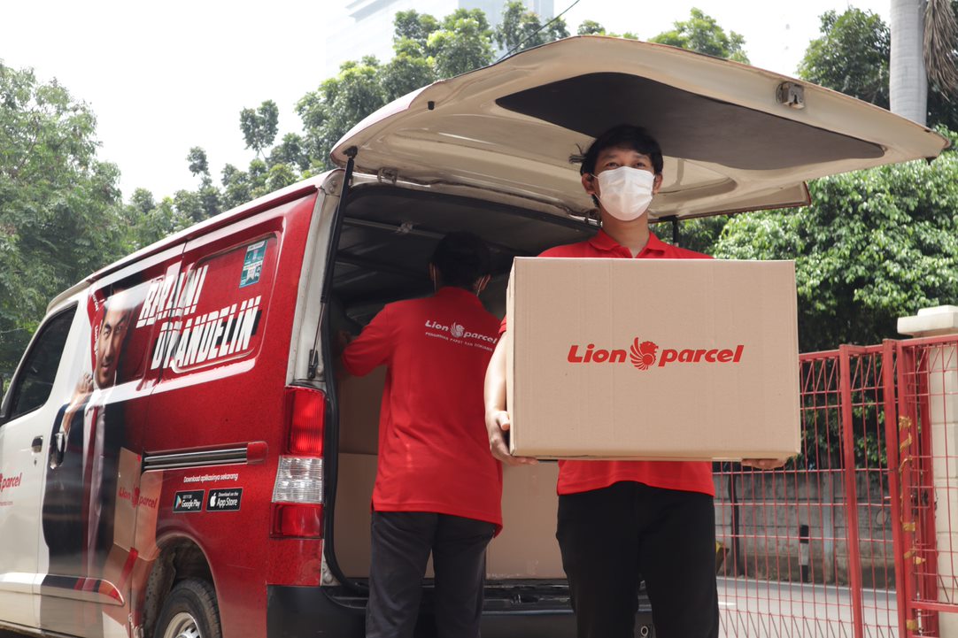 Lion Parcel Bagi-bagi Berkah Ramadhan Miliaran Rupiah