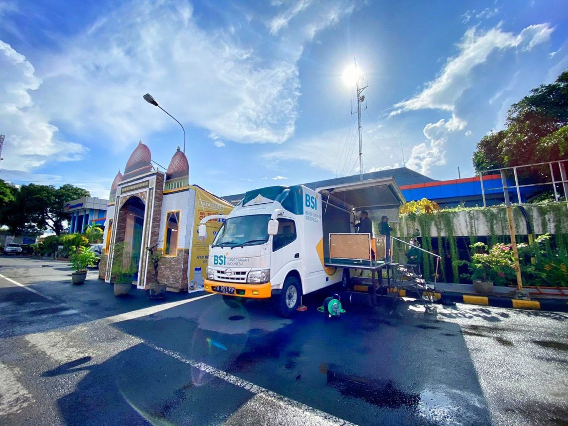 BSI dan ASDP Sediakan Mobil Mushola di Empat Pelabuhan