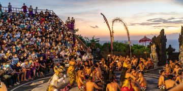 Kemenparekraf Pastikan Kawasan Wisata Uluwatu Bali Siap Sambut Libur Lebaran 2022