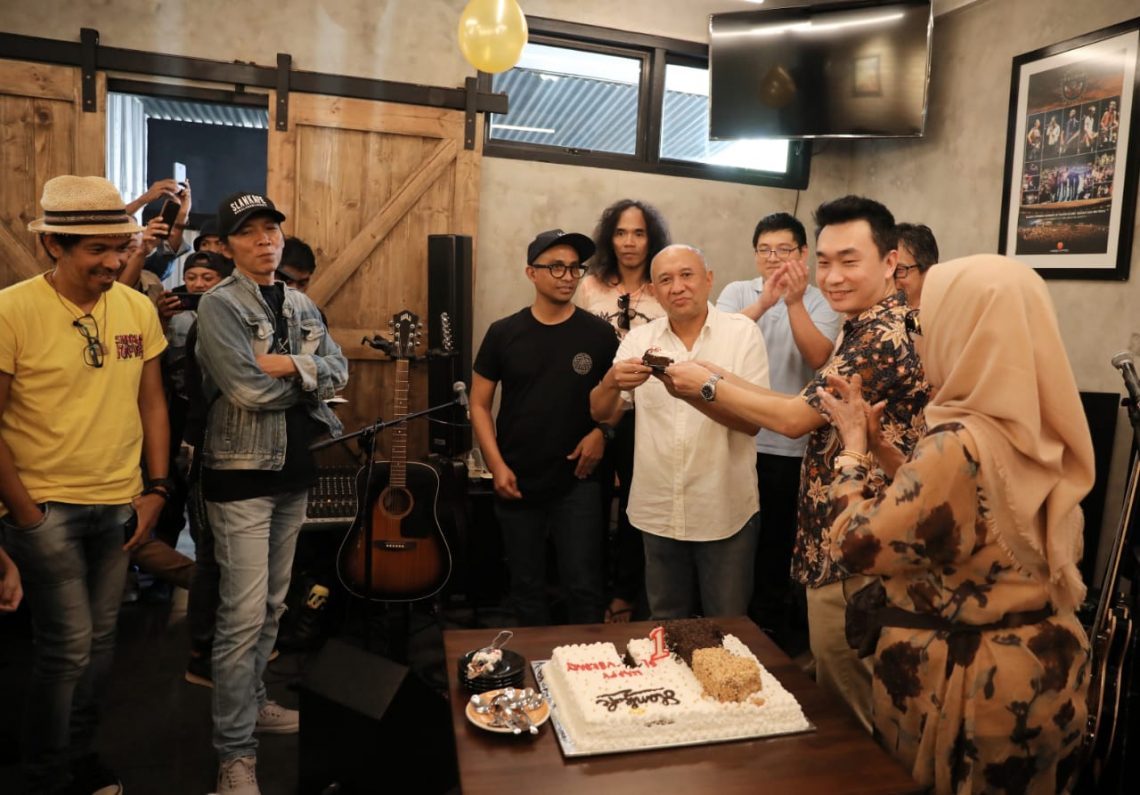 MenKopUKM Apresiasi Slankers Berkoperasi