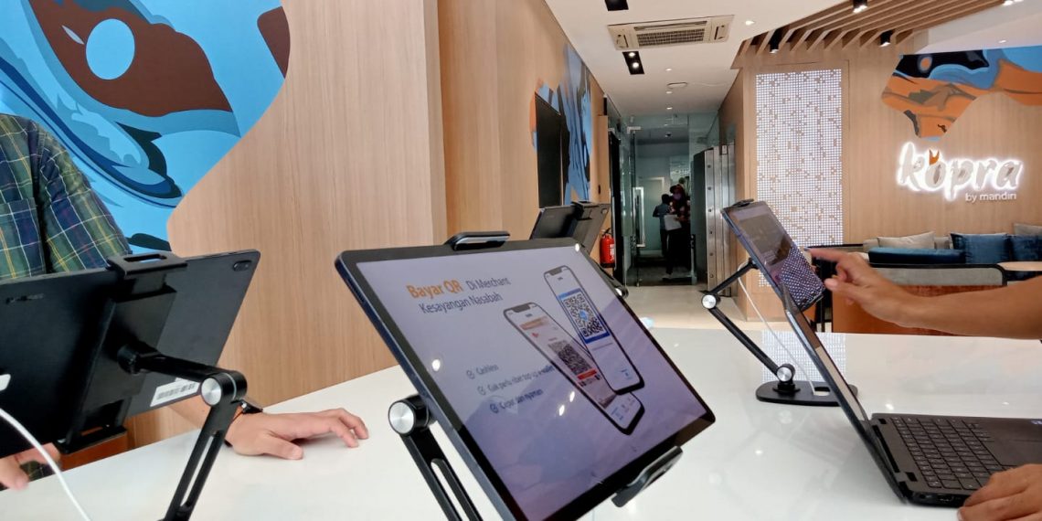 Penampakan Smart Brand by Mandiri Cabang Kemang Raya