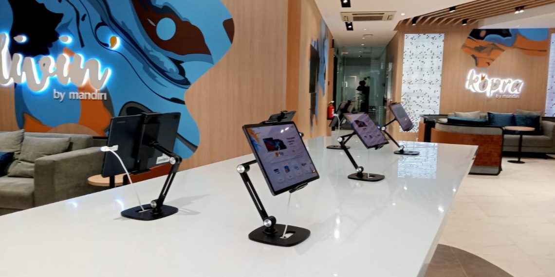 Penampakan Smart Brand by Mandiri Cabang Kemang Raya