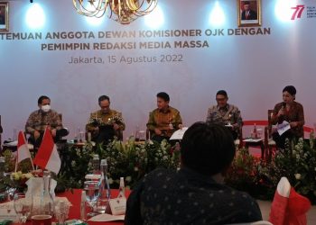 Editorial : Evaluasi dan Ekspektasi